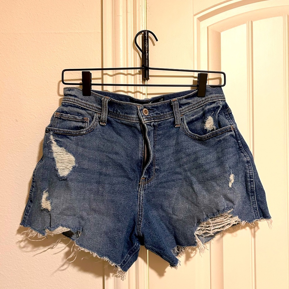 HIGH-RISE VINTAGE SHORT 4”, HOLLISTER VINTAGE STRETCH, women’s size 27